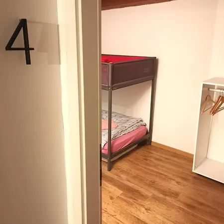 La Bergerie بيت شباب *